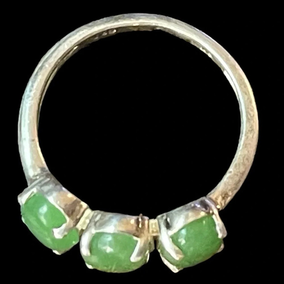 Designer Jade Sterling Silver Ring (5) - Picture 5 of 7